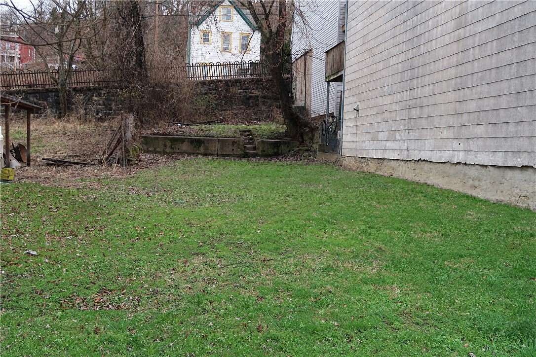 0.06 Acres of Residential Land for Sale in Pittsburgh, Pennsylvania