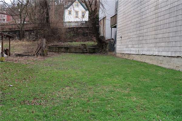 0.06 Acres of Residential Land for Sale in Pittsburgh, Pennsylvania