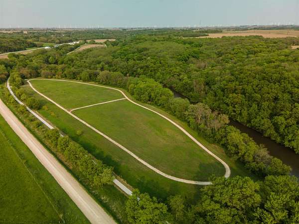 15 Acres of Recreational & Residential Land for Sale in Steamboat Rock, Iowa