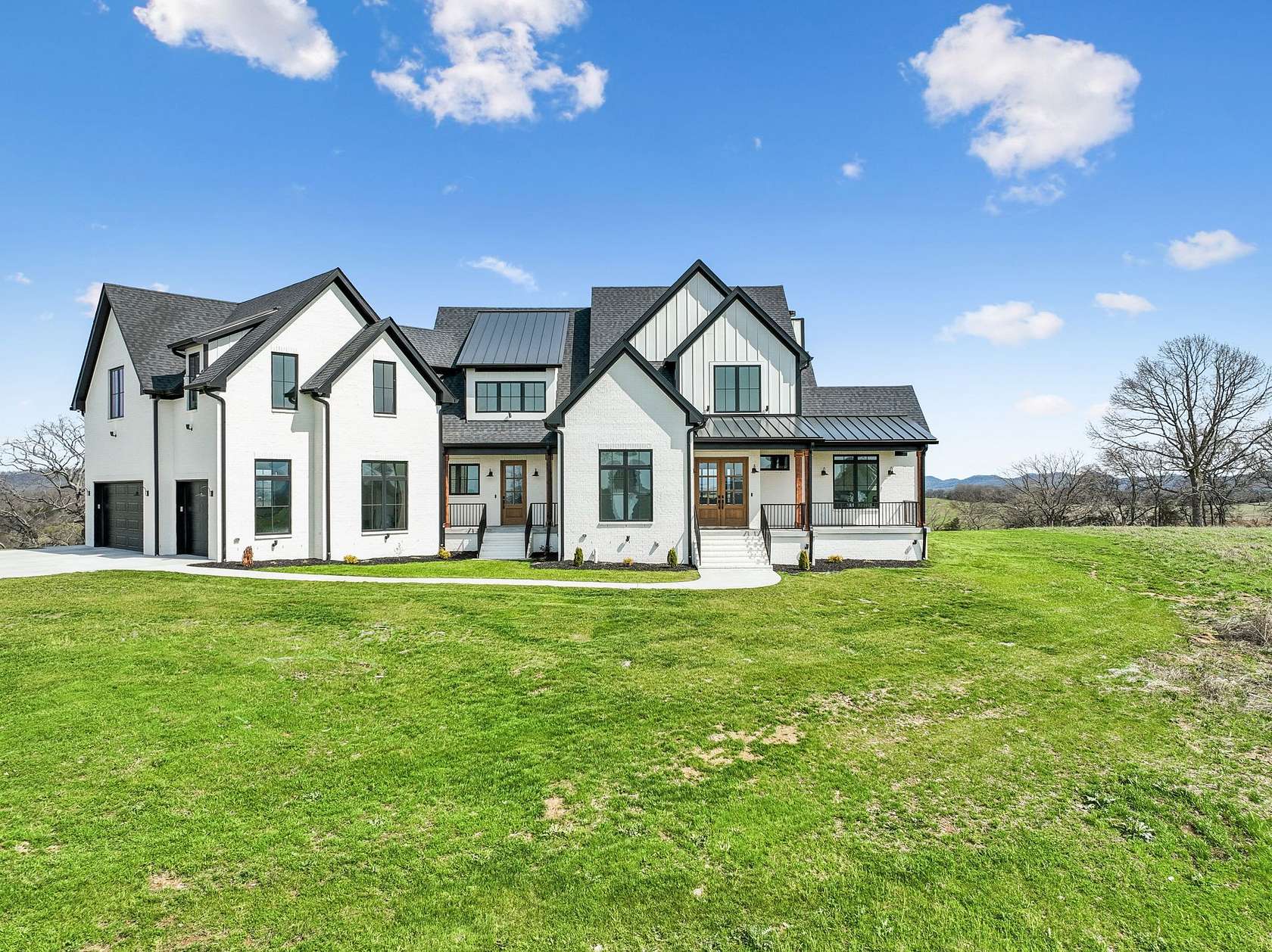 8.55 Acres of Land with Home for Sale in Hartsville, Tennessee