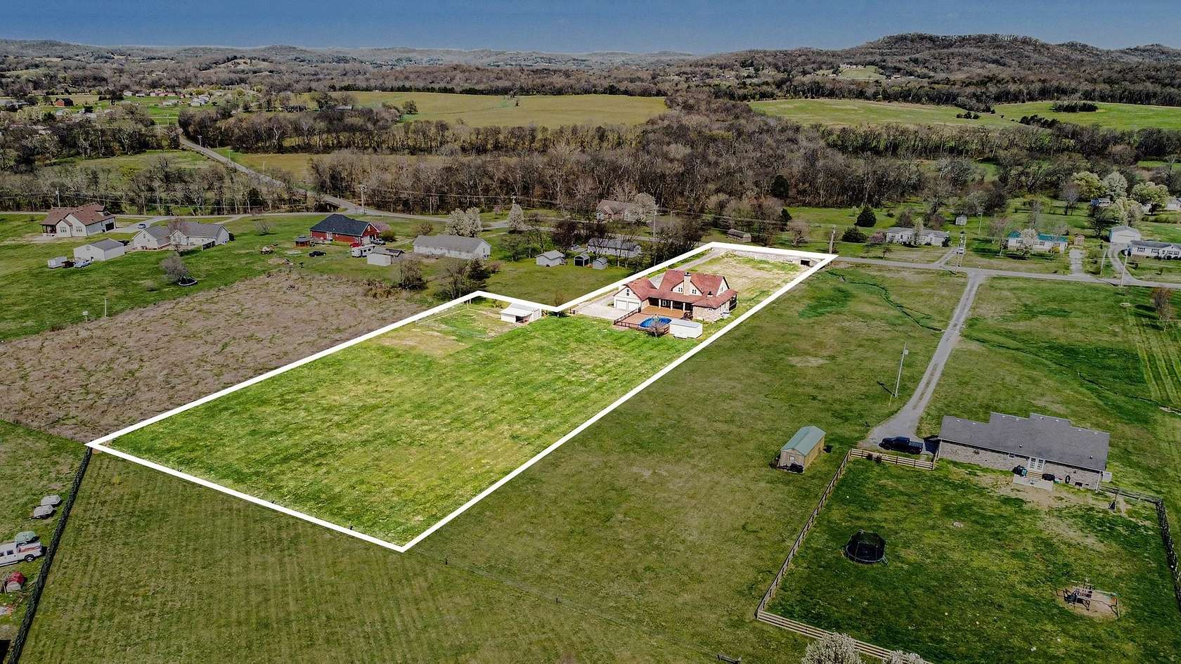 2.4 Acres of Land with Home for Sale in Castalian Springs, Tennessee
