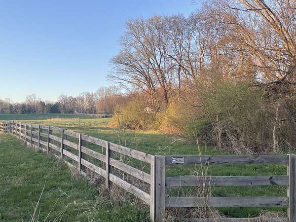 5 Acres of Residential Land for Sale in Columbia, Tennessee