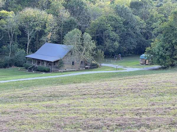 10.5 Acres of Land with Home for Sale in Lebanon, Tennessee