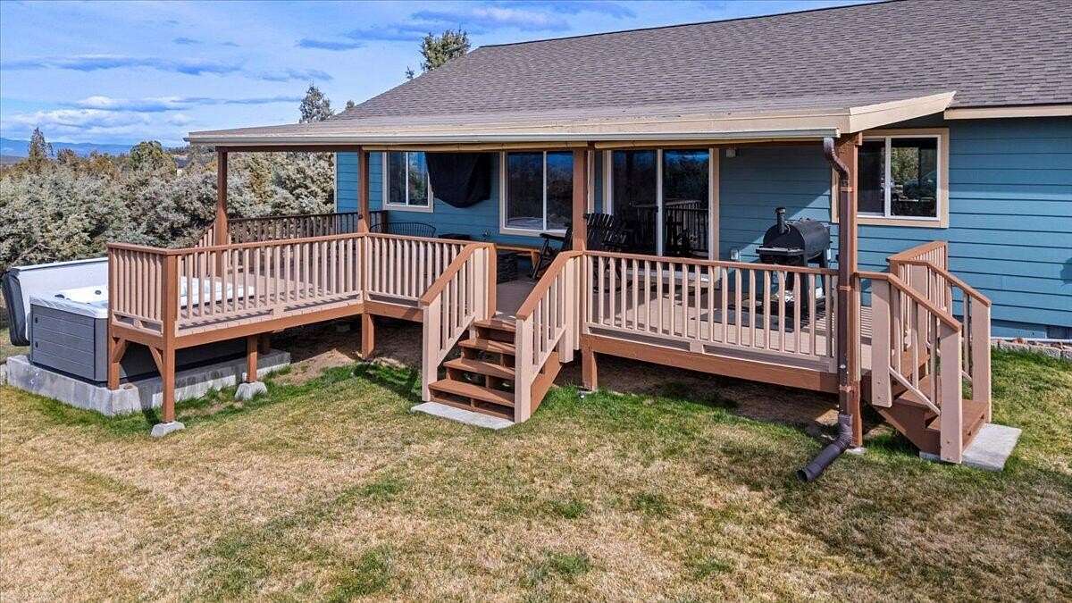 5 Acres of Land with Home for Sale in Powell Butte, Oregon