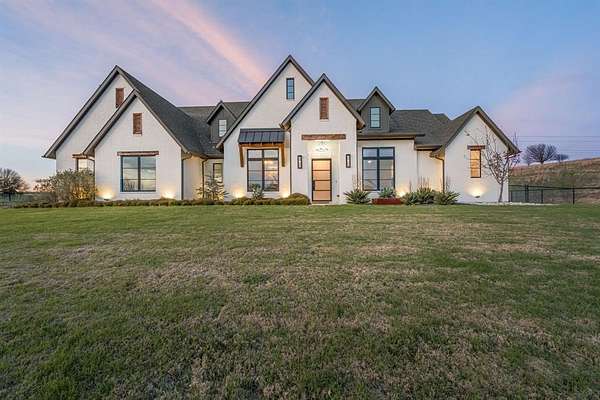 6.82 Acres of Land with Home for Sale in Fort Worth, Texas