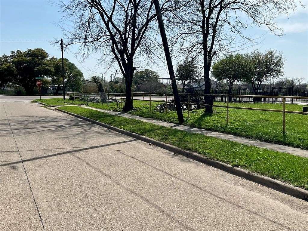 0.23 Acres of Commercial Land for Sale in Dallas, Texas