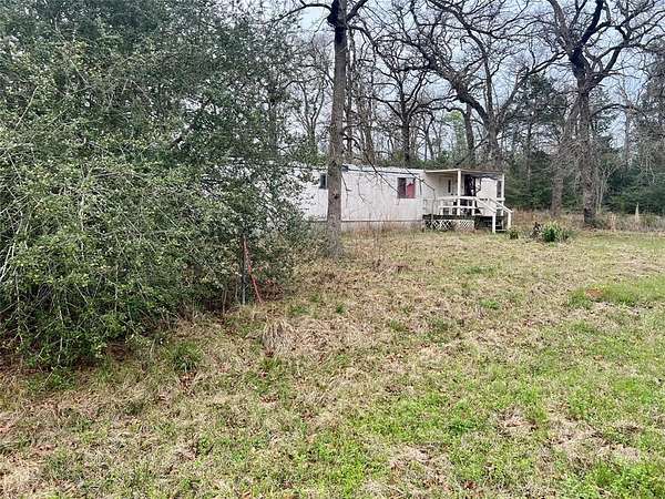 1.5 Acres of Residential Land for Sale in Tennessee Colony, Texas