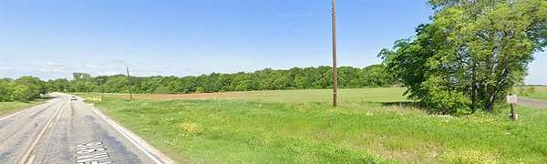 12 Acres of Land for Sale in Grandview, Texas