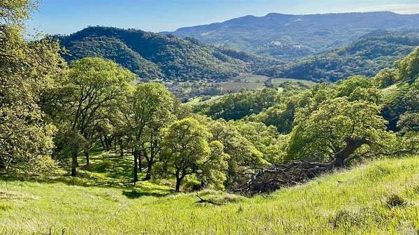 20 Acres of Recreational & Residential Land for Sale in Napa, California