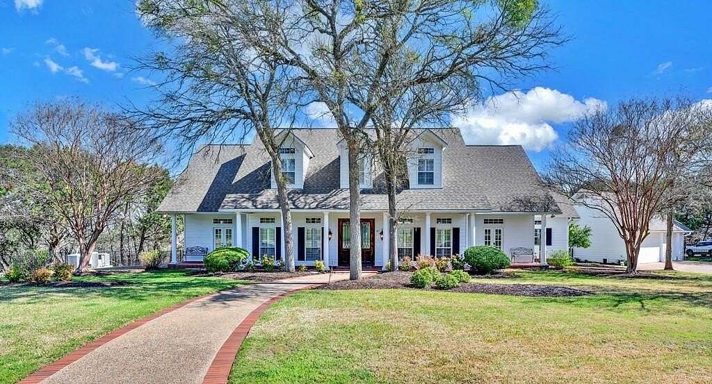 16.1 Acres of Land with Home for Sale in Crawford, Texas