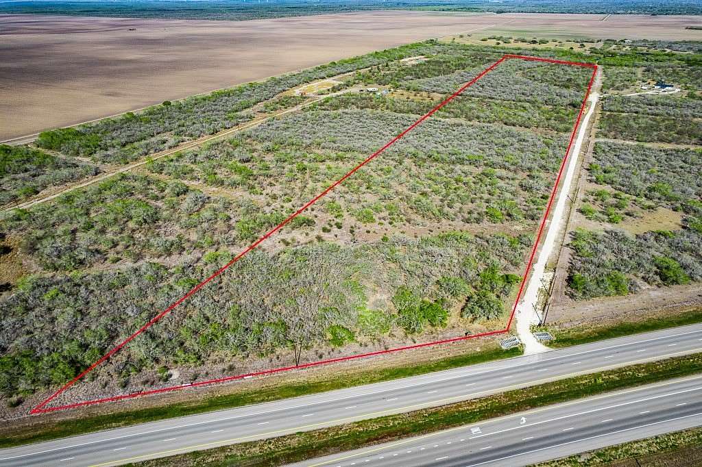 13.6 Acres of Land for Sale in Skidmore, Texas