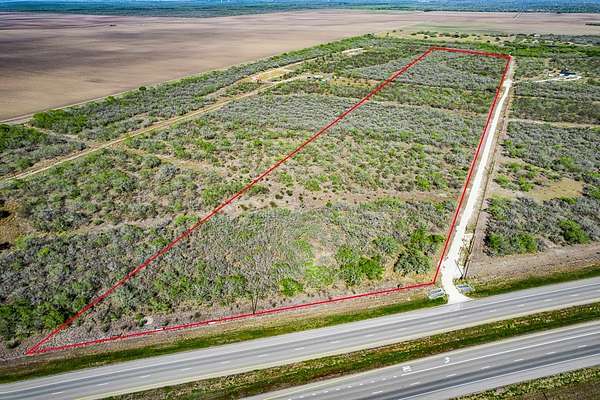 13.6 Acres of Land for Sale in Skidmore, Texas