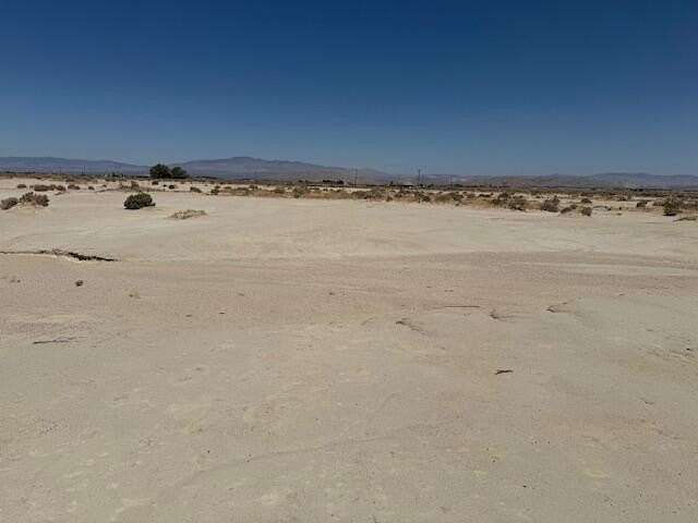 2.5 Acres of Mixed-Use Land for Sale in Lancaster, California
