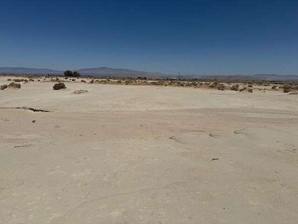 2.5 Acres of Mixed-Use Land for Sale in Lancaster, California