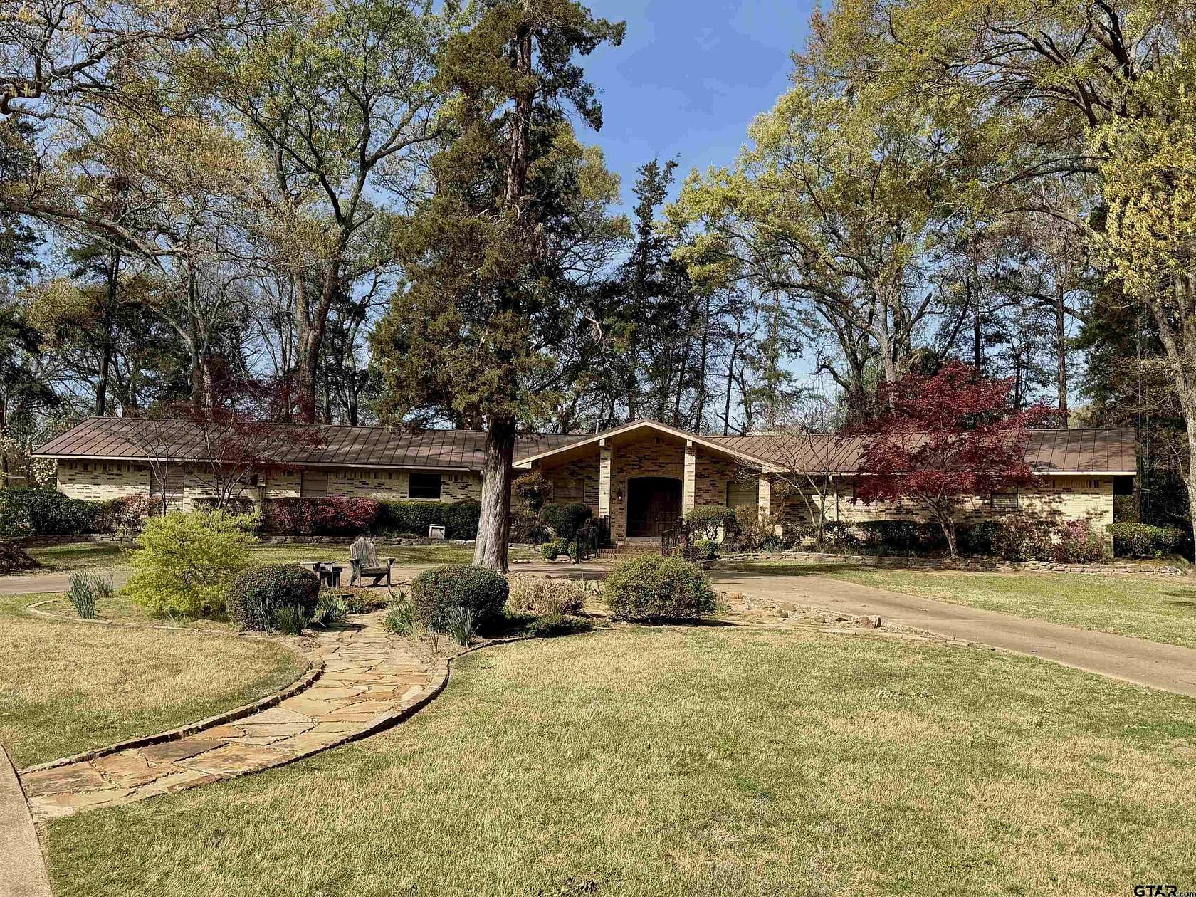 2 Acres of Land with Home for Sale in Mount Pleasant, Texas