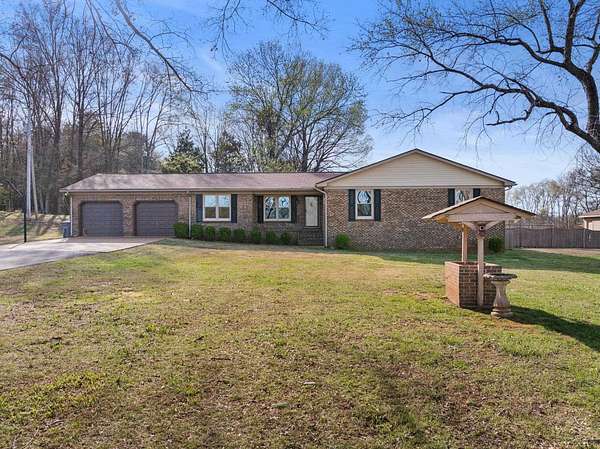 2.5 Acres of Land with Home for Sale in Florence, Alabama