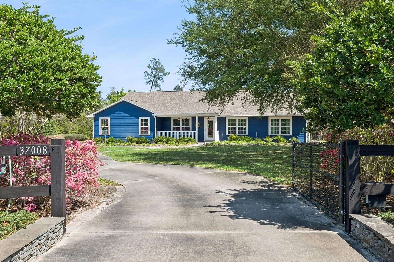 2.24 Acres of Land with Home for Sale in Eustis, Florida