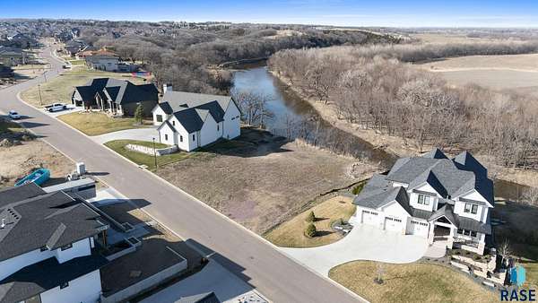 0.92 Acres of Residential Land for Sale in Sioux Falls, South Dakota