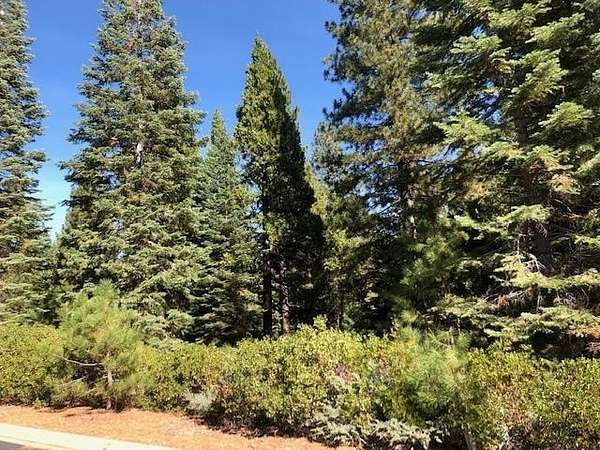 0.26 Acres of Residential Land for Sale in Lake Almanor Peninsula, California