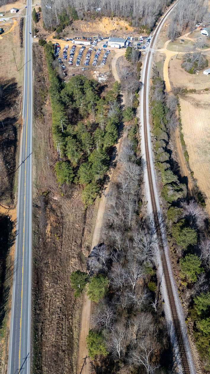 9.2 Acres of Improved Commercial Land for Sale in McEwen, Tennessee