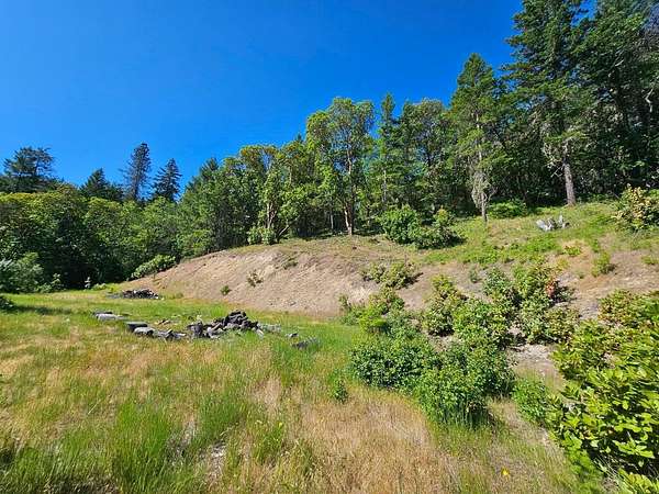 2.5 Acres of Residential Land for Sale in Grants Pass, Oregon