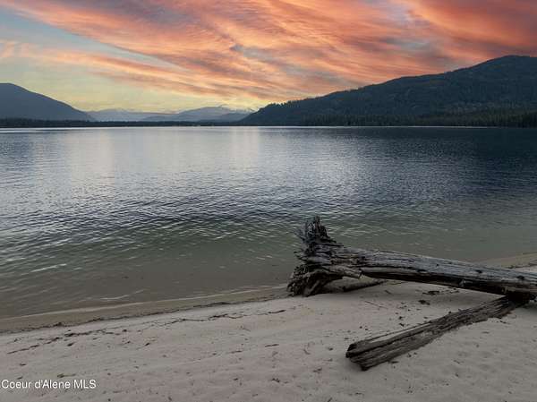 20 Acres of Land for Sale in Coolin, Idaho