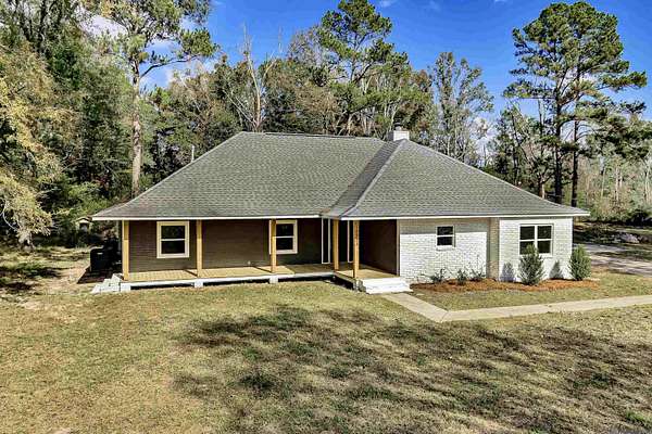 1.75 Acres of Land with Home for Sale in Zachary, Louisiana