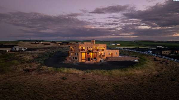 3.53 Acres of Land with Home for Sale in Kennewick, Washington