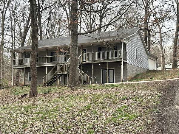 5 Acres of Land with Home for Sale in Bowling Green, Kentucky