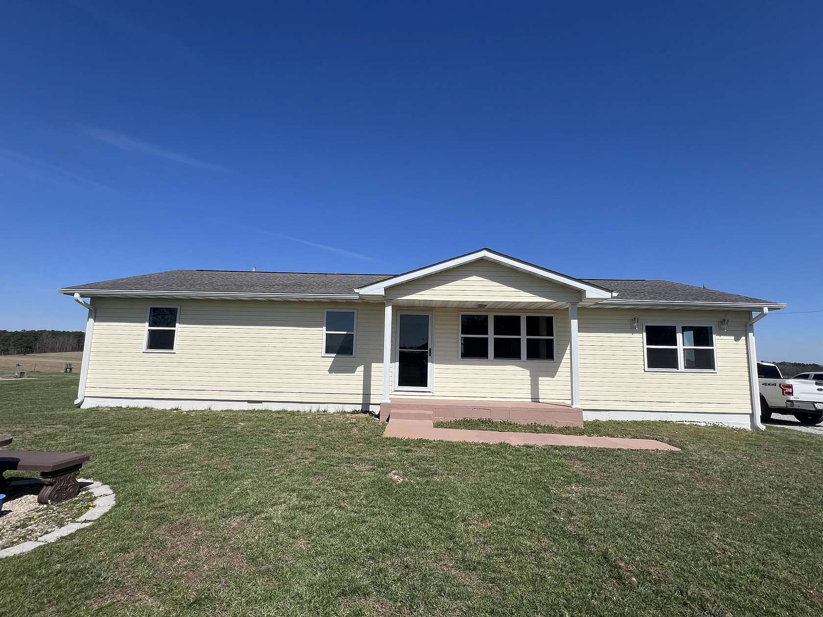 129 Acres of Land with Home for Sale in Summersville, Missouri