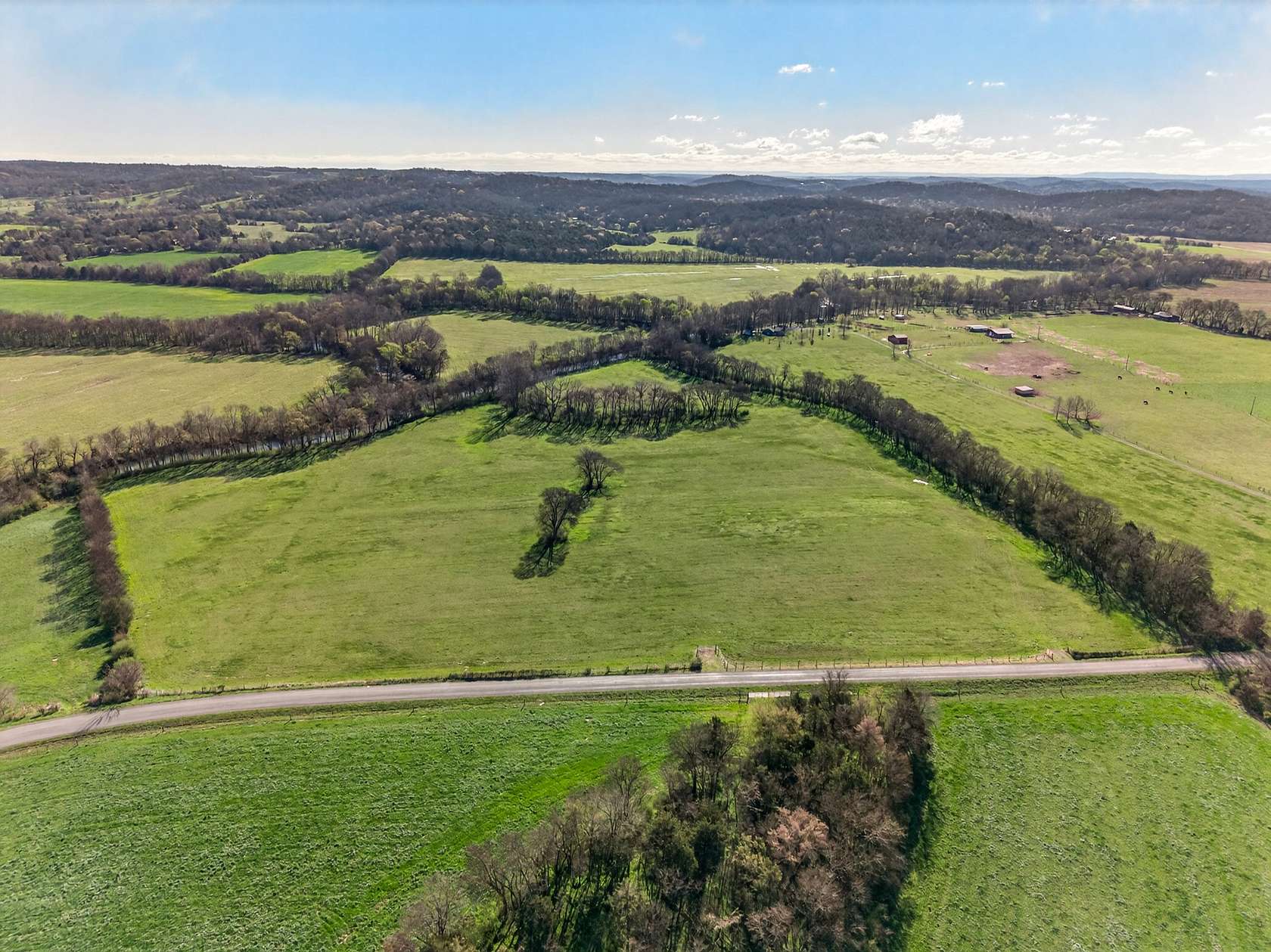 24.9 Acres of Land for Sale in Fayetteville, Tennessee