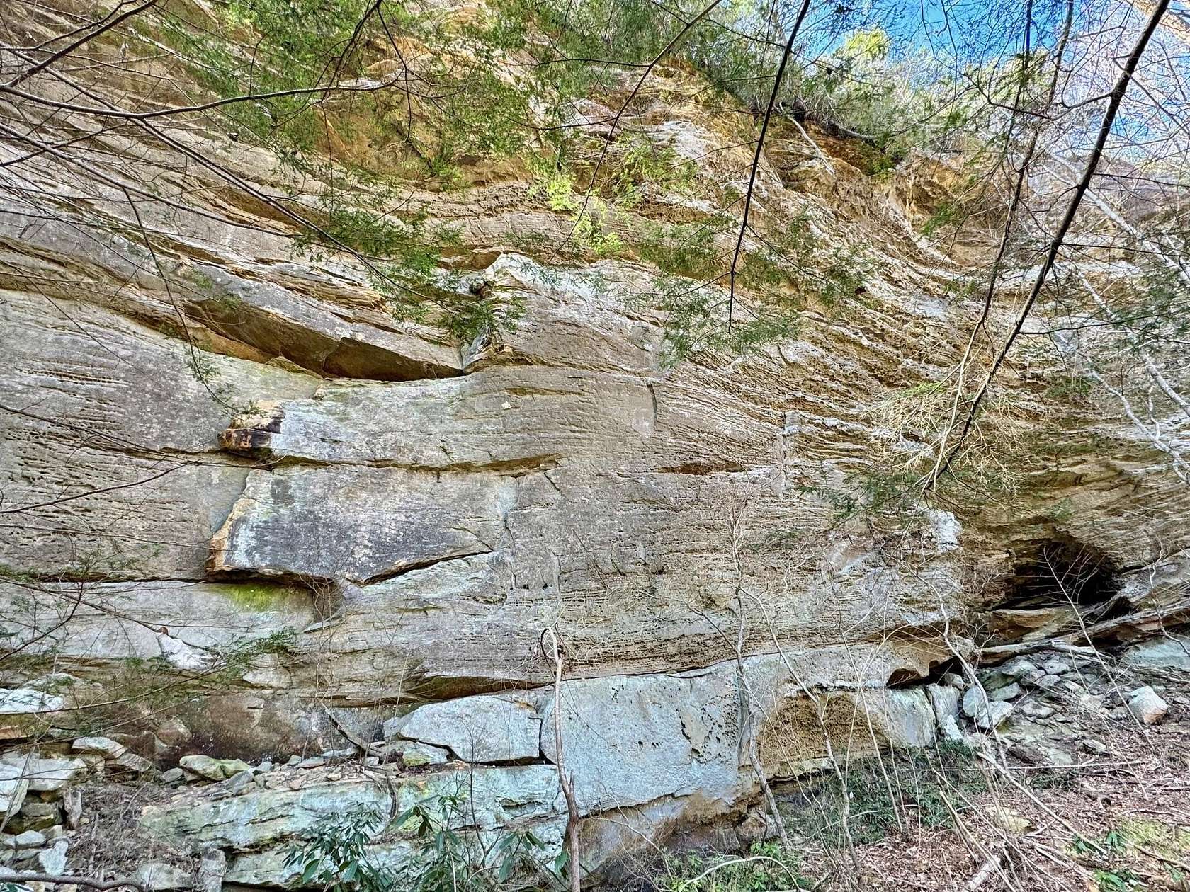 1 Acre of Land for Sale in Beattyville, Kentucky