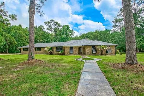 1.6 Acres of Land with Home for Sale in Slidell, Louisiana