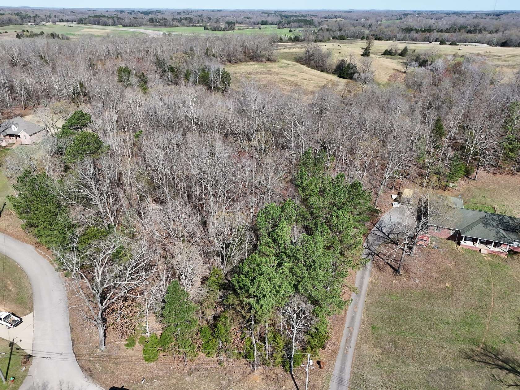 2.15 Acres of Residential Land for Sale in Lexington, Tennessee