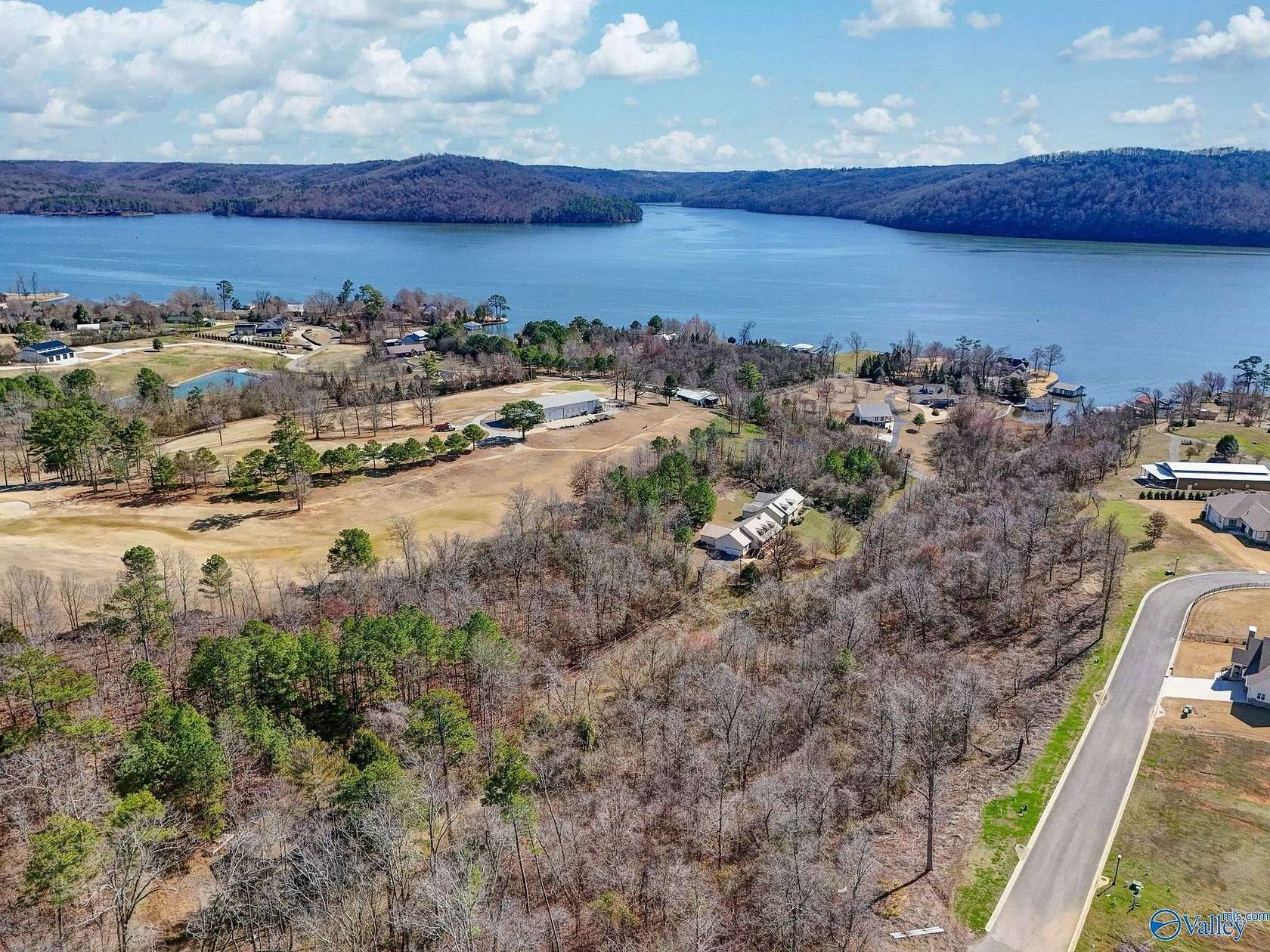 0.46 Acres of Residential Land for Sale in Guntersville, Alabama