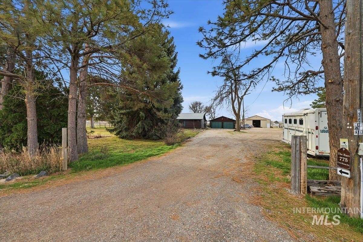 4.62 Acres of Land with Home for Sale in Kuna, Idaho
