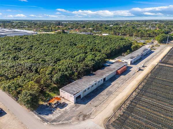 9.43 Acres of Commercial Land for Lease in Miami, Florida