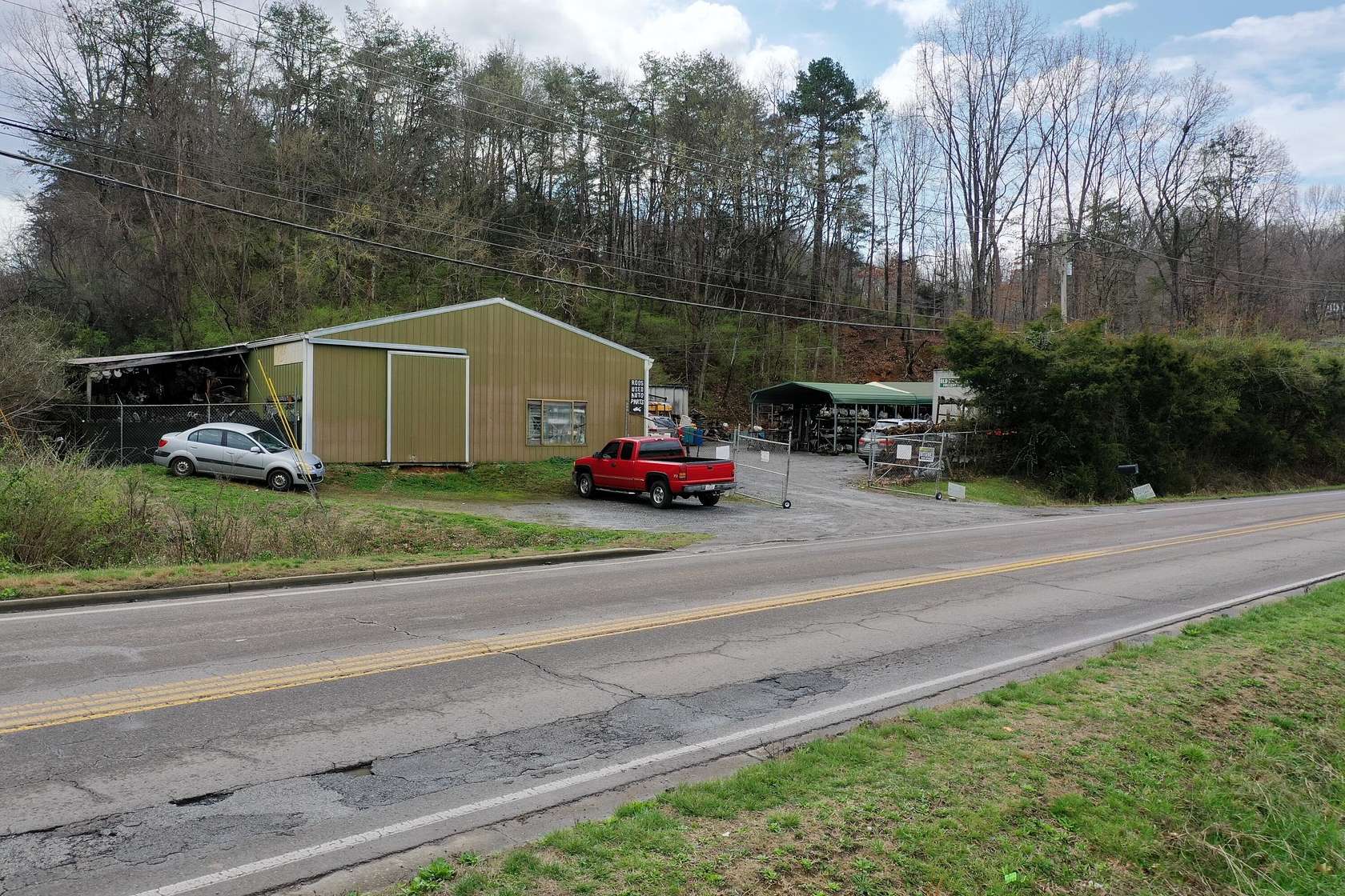 2 Acres of Commercial Land for Sale in Morristown, Tennessee