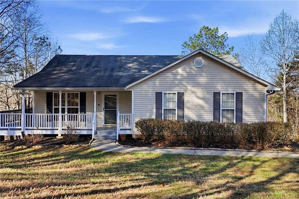9 Acres of Land with Home for Sale in Fairmount, Georgia