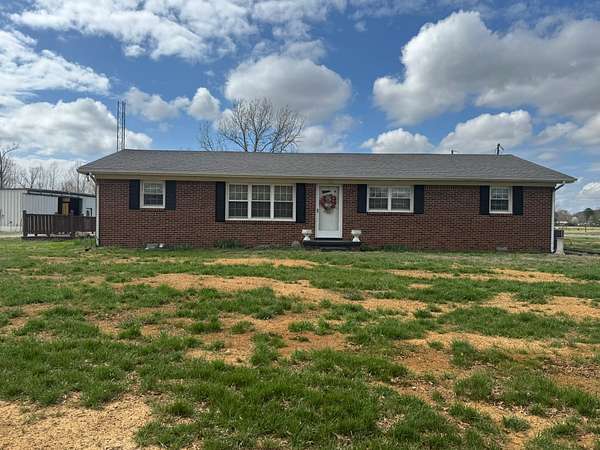 11 Acres of Land with Home for Auction in Five Points, Tennessee