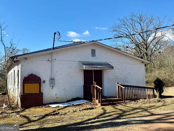 1.6 Acres of Improved Commercial Land for Sale in Williamson, Georgia