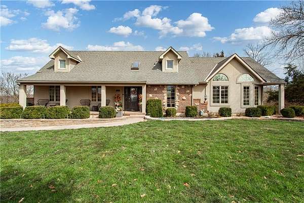 1.57 Acres of Land with Home for Sale in Kansas City, Missouri