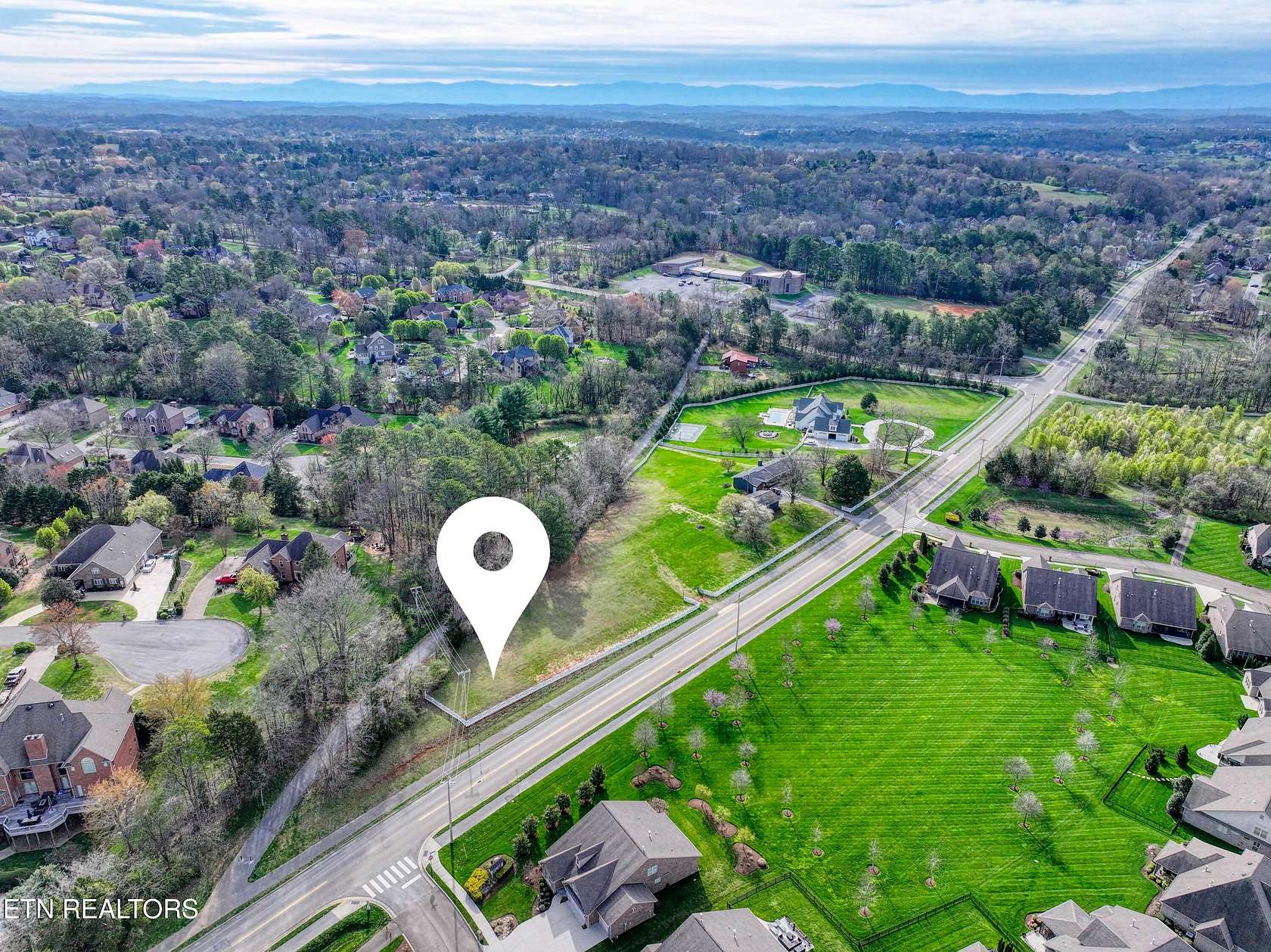 1 Acre of Residential Land for Sale in Knoxville, Tennessee