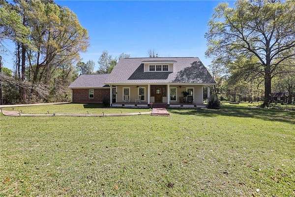 3.23 Acres of Land with Home for Sale in Ponchatoula, Louisiana
