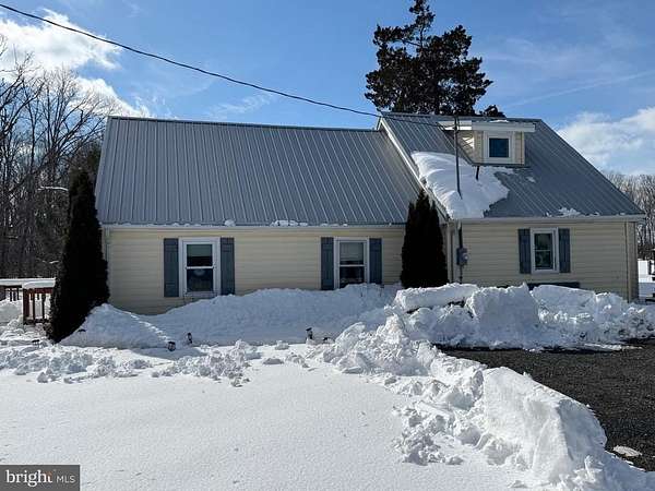 13 Acres of Recreational Land with Home for Sale in Millville, New Jersey