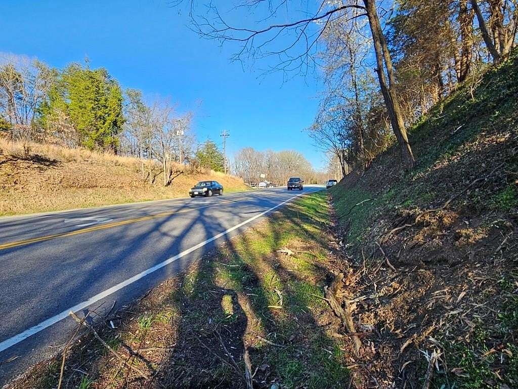 2.36 Acres of Commercial Land for Sale in Farmville, Virginia