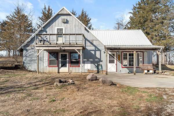 27.6 Acres of Recreational Land with Home for Sale in Linden, Iowa