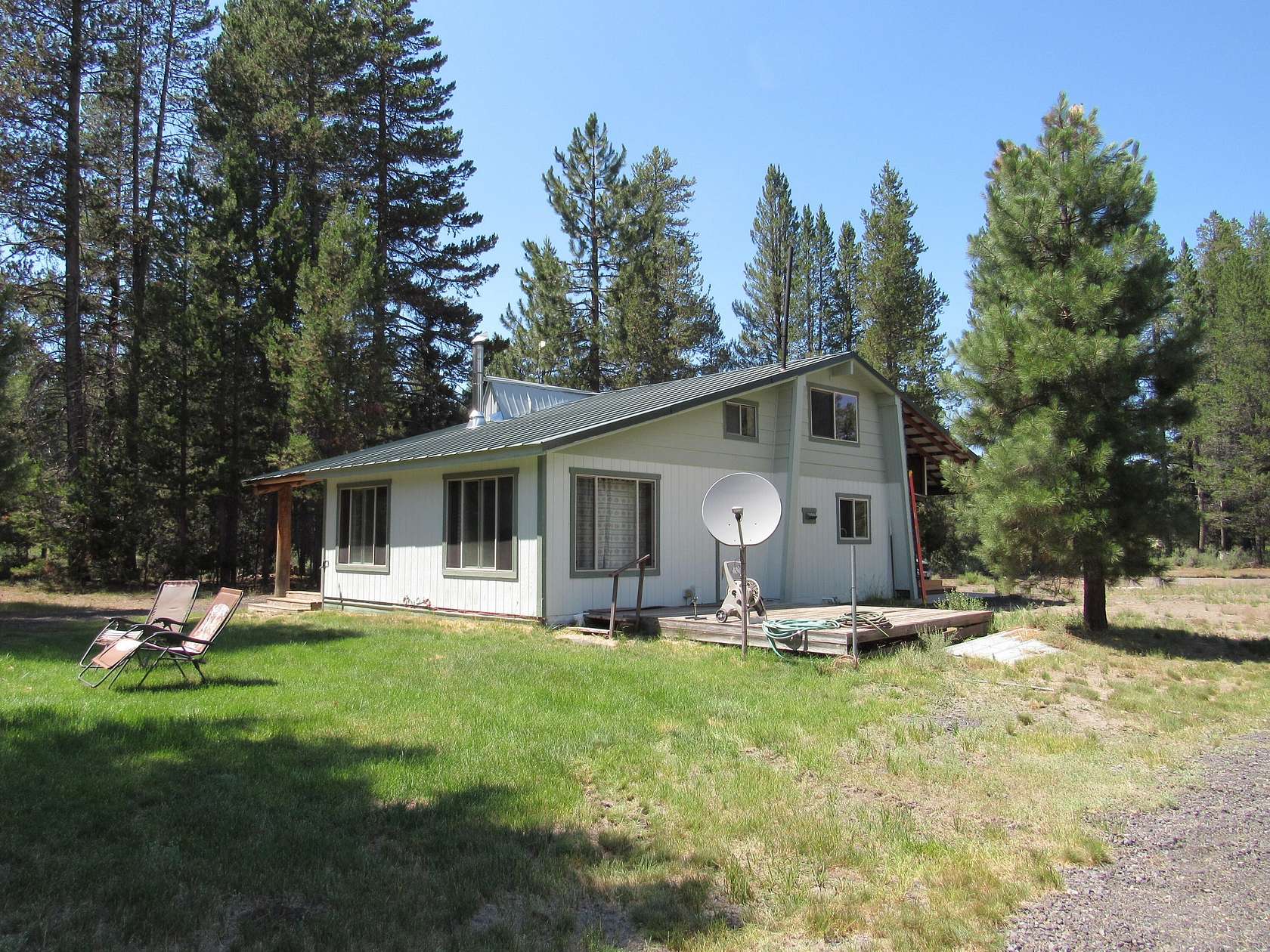 5.32 Acres of Land with Home for Sale in Chiloquin, Oregon