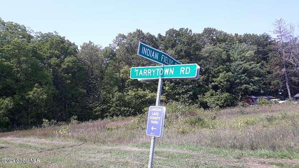 5.29 Acres of Land for Sale in Feura Bush, New York