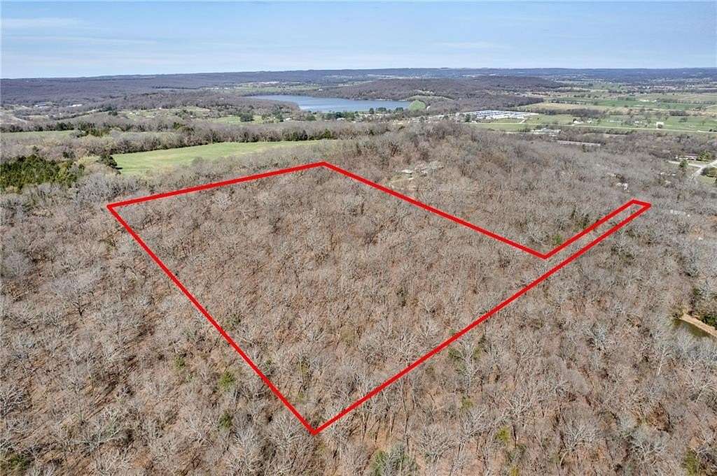 10.4 Acres of Land for Sale in Prairie Grove, Arkansas